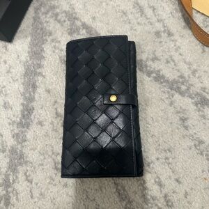 bottega veneta intrecciato long wallet with coin purse - black